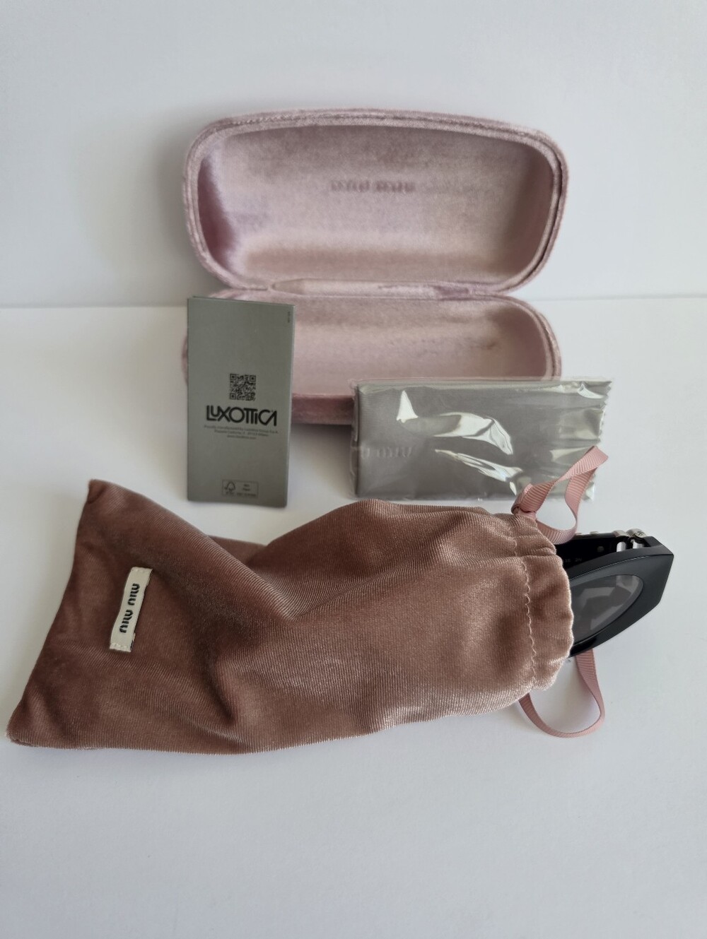 Miu Miu Glimpse SMU11W Sunglasses - Picture 9 of 10